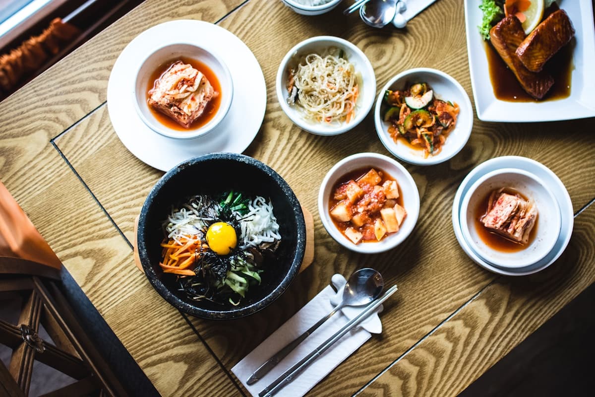 Koreanische Küche rund um die Casinos: Was die Einheimischen wirklich essen